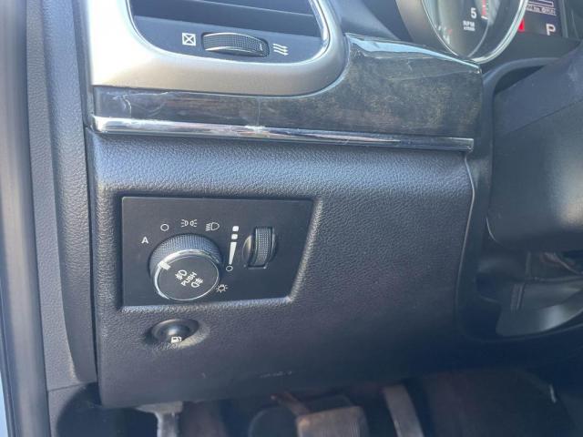 Jeep Cherokee image 8