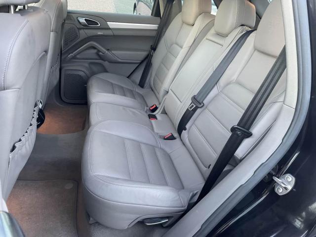 Porsche Cayenne image 6
