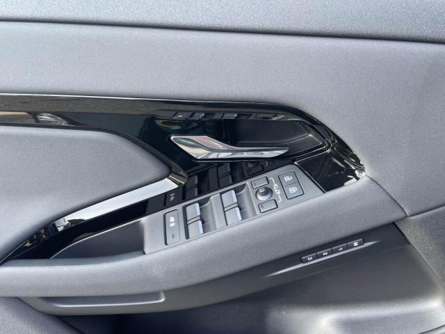 Land Rover Range Rover Evoque image 3