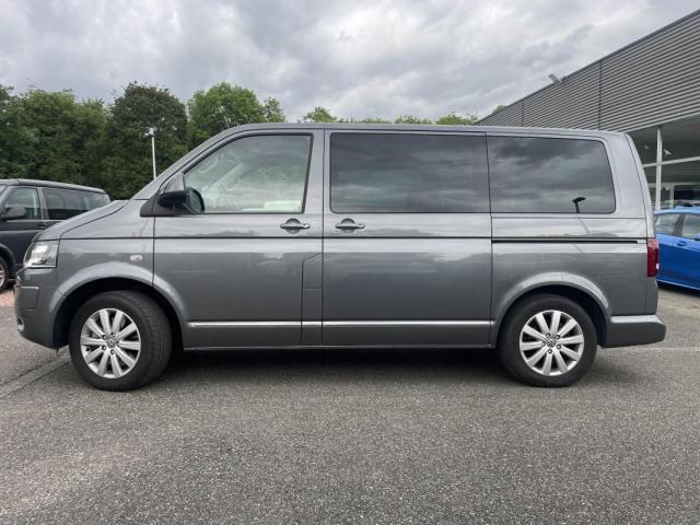 Volkswagen Multivan image 6
