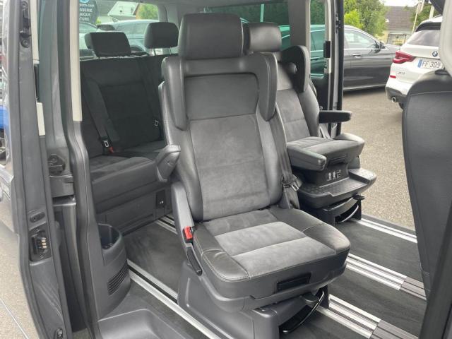 Volkswagen Multivan image 8