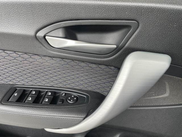 Bmw Serie 2 image 3