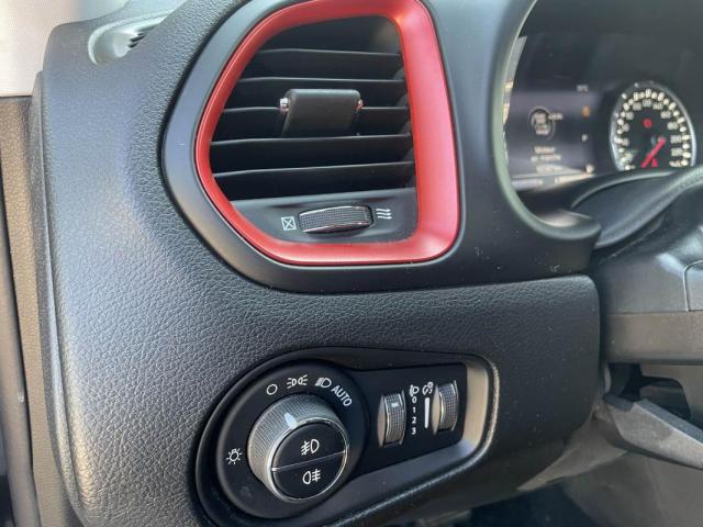 Jeep Renegade image 3