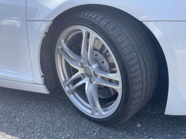 Audi R8 image 2