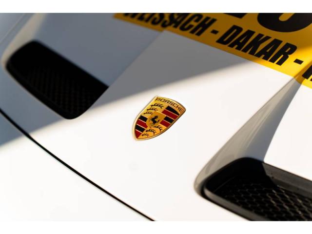 Porsche 911 image 2