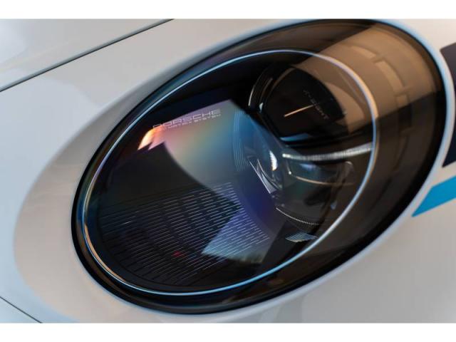 Porsche 911 image 5