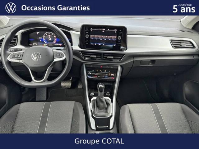 Volkswagen T-Roc image 2