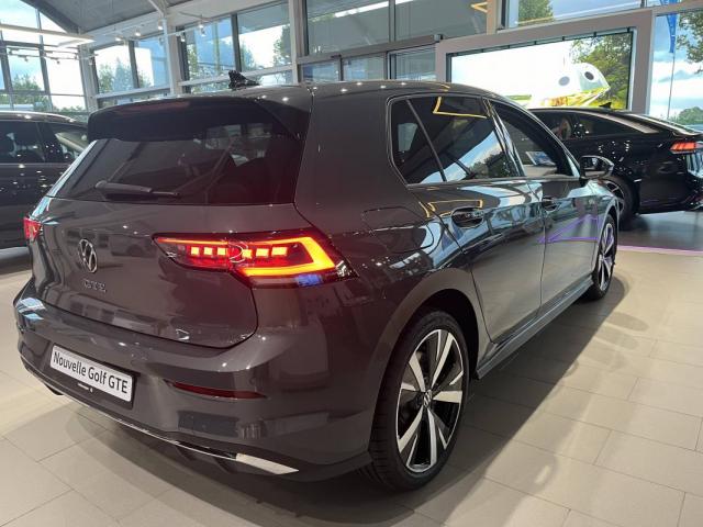Volkswagen Golf image 8