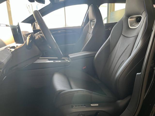 Volkswagen Passat image 1