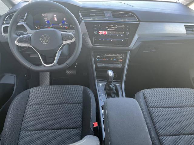 Volkswagen Touran image 2