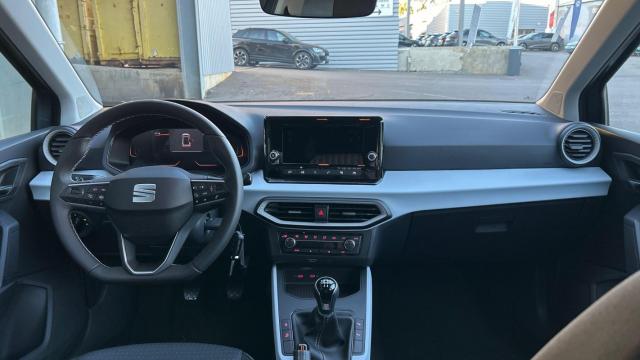 Seat Arona image 1