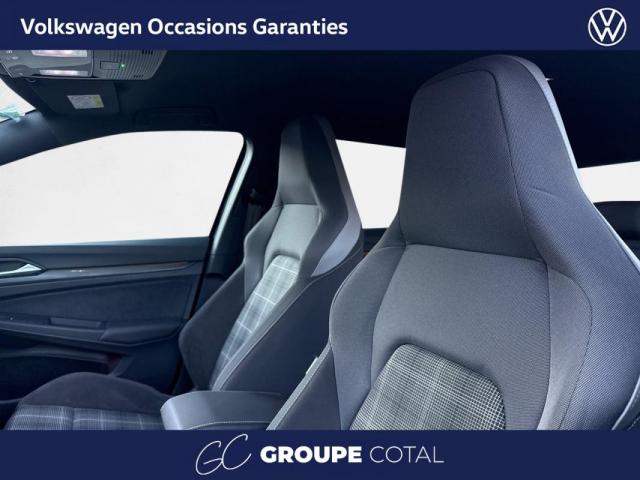 Volkswagen Golf image 9