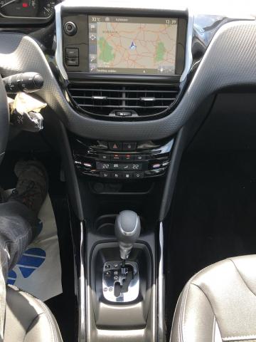 Peugeot 2008 image 4