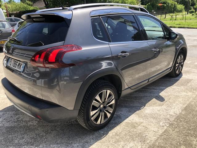 Peugeot 2008 image 1
