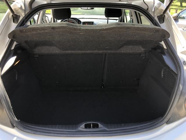 Peugeot 208 image 2