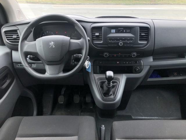 Peugeot Expert image 2