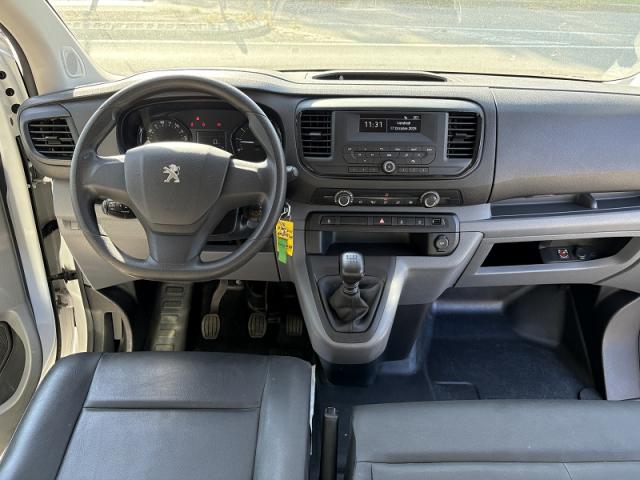 Peugeot Expert image 1
