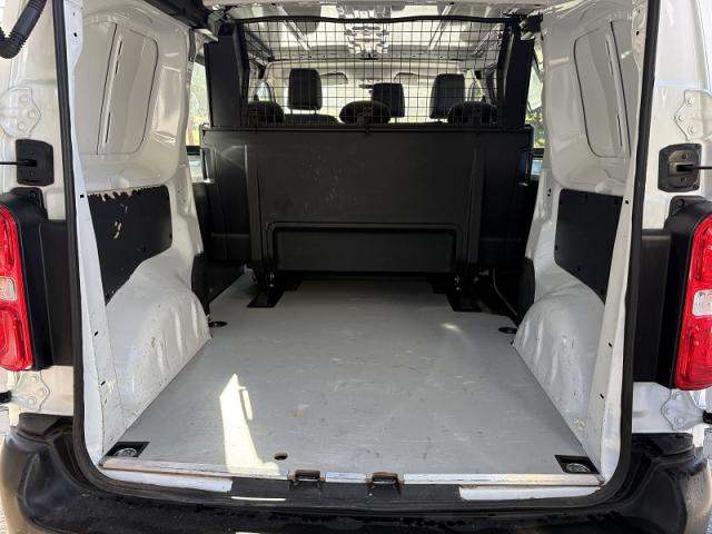 Peugeot Expert image 2