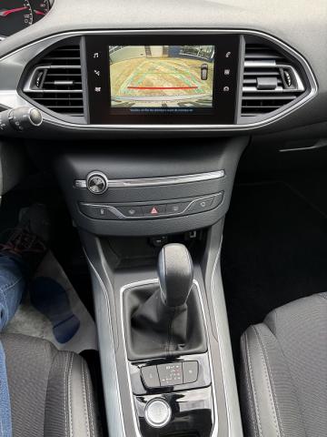 Peugeot 308 image 8