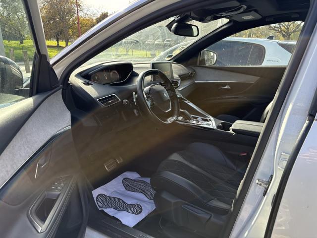 Peugeot 5008 image 9