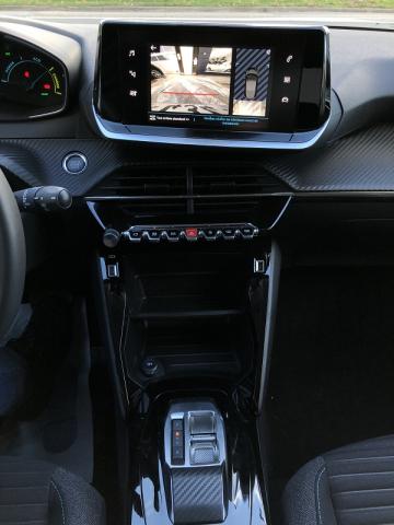 Peugeot E-208 image 2