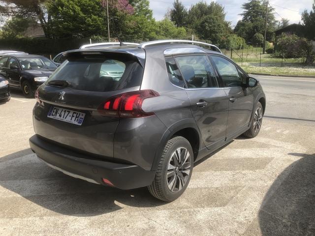 Peugeot 2008 image 2