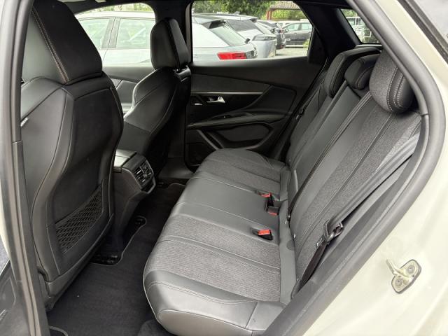Peugeot 3008 image 1