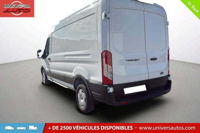 Ford Transit image 6