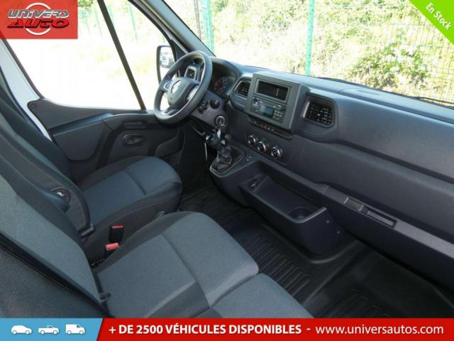 Renault Master image 2