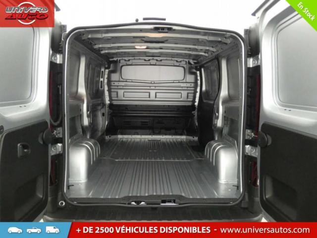 Renault Trafic image 9