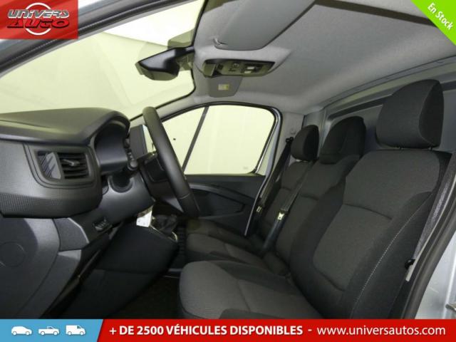 Renault Trafic image 8