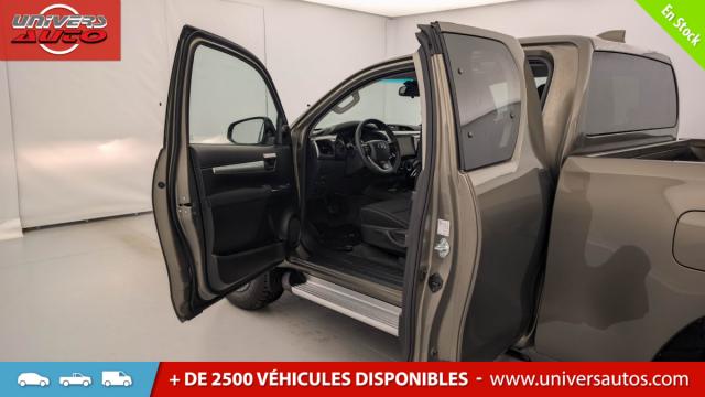 Toyota Hilux image 5