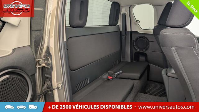 Toyota Hilux image 4