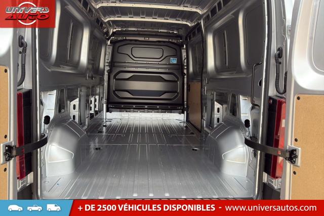 Renault Master image 3
