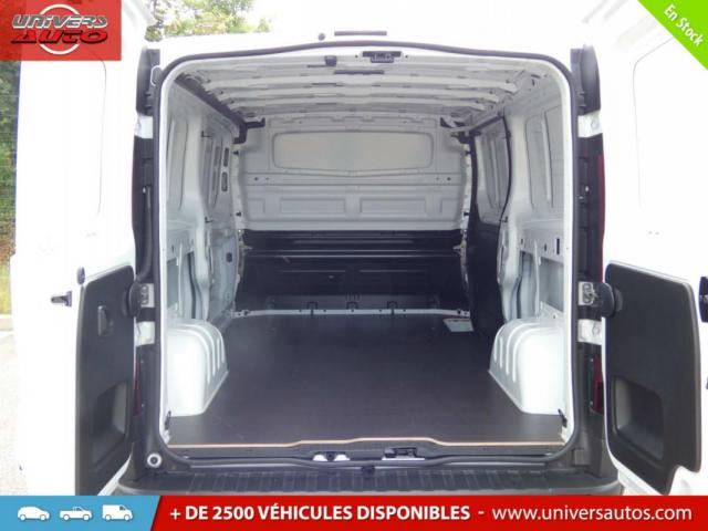 Renault Trafic image 3