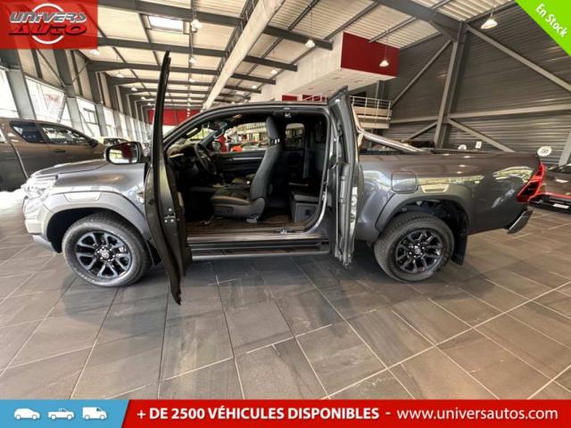 Toyota Hilux image 1