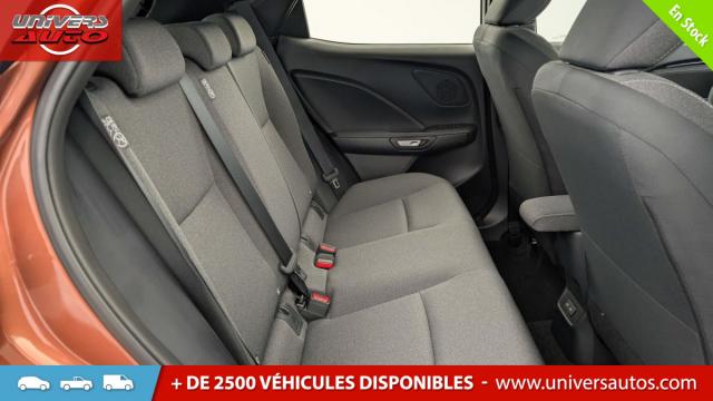 Lexus Lbx image 8