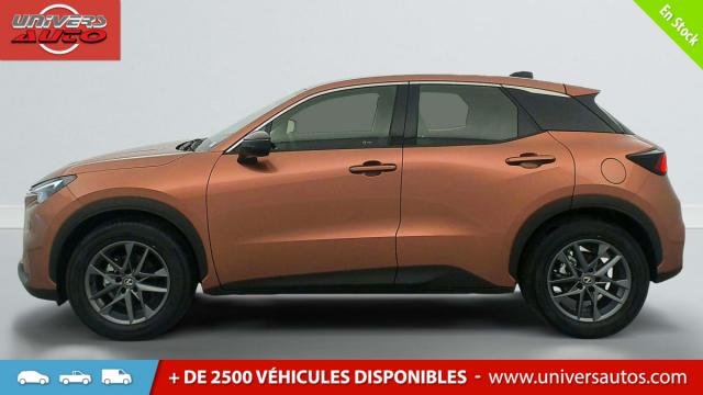 Lexus Lbx image 9
