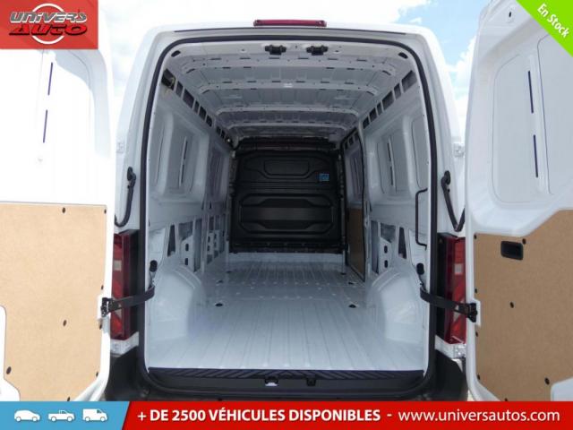 Renault Master image 7