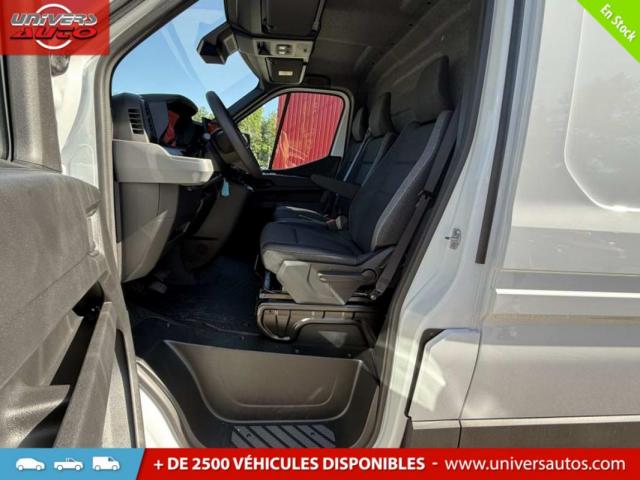 Renault Master image 2