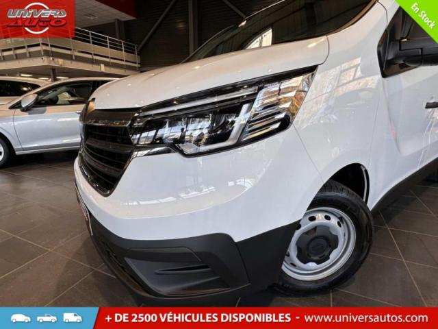 Renault Trafic image 2