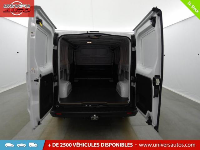 Renault Trafic image 2