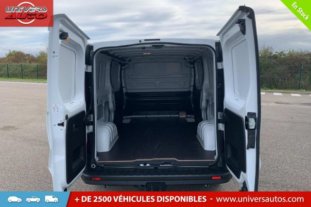 Renault Trafic image 8