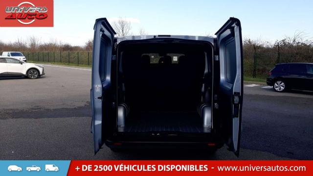 Renault Trafic image 2