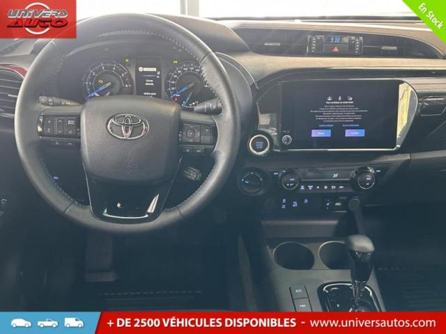 Toyota Hilux image 8