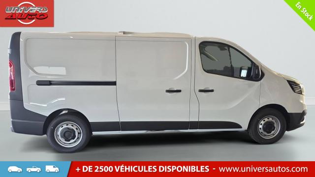 Renault Trafic image 2