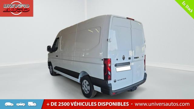 Renault Master image 1