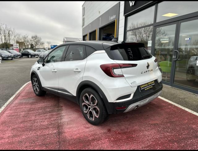 Renault Captur image 9