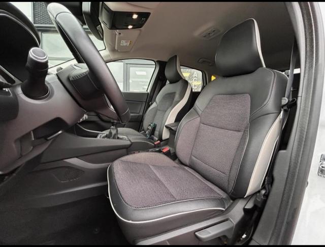 Renault Captur image 7