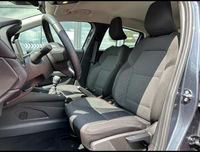 Renault Clio image 8